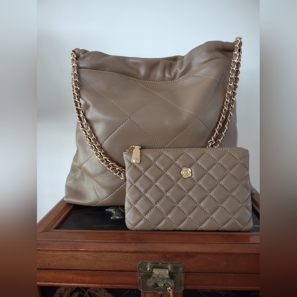 Lambskin Cross Quilt Design Shoulder Bag and Purse Bling Bag Organizer